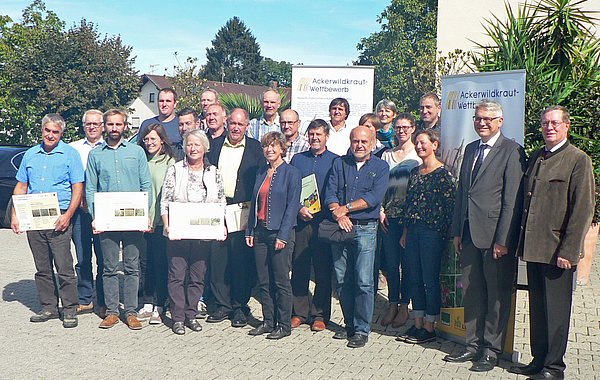 Siegerehrung der Teilnehmer Ackerwildkraut-Wettbewerb 2018 in Niederbayern ©Bayerische Landesanstalt für Landwirtschaft