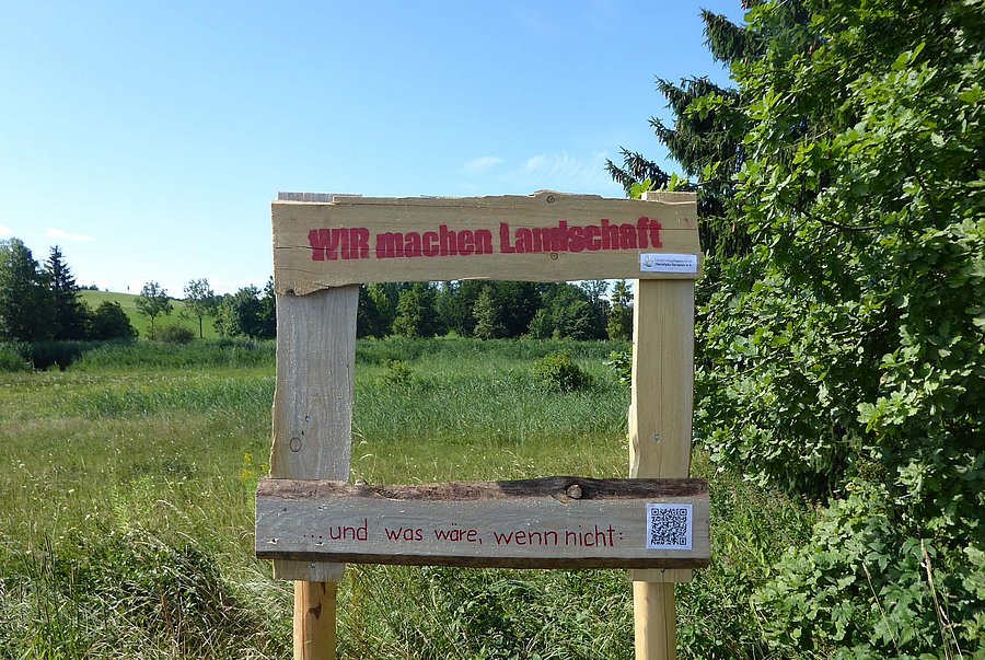 Holzrahmen vor Pflegefläche