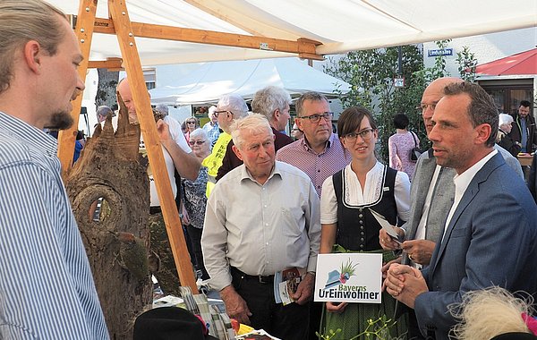 Umweltminister trifft Bayerns UrEinwohner ©DVL